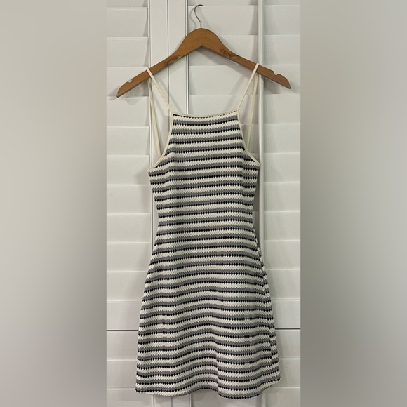 nikkis beach house Other - Nikki’s Beach House Crochet Cover Up